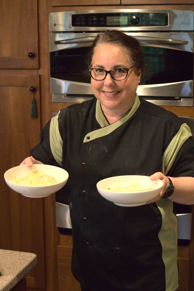 Our Maestra, Debi, started the Chattanooga based cooking school in 2019.  PastaNooga focuses on teaching students how to make ravioli, pasta, and Italian sauces and dishes.